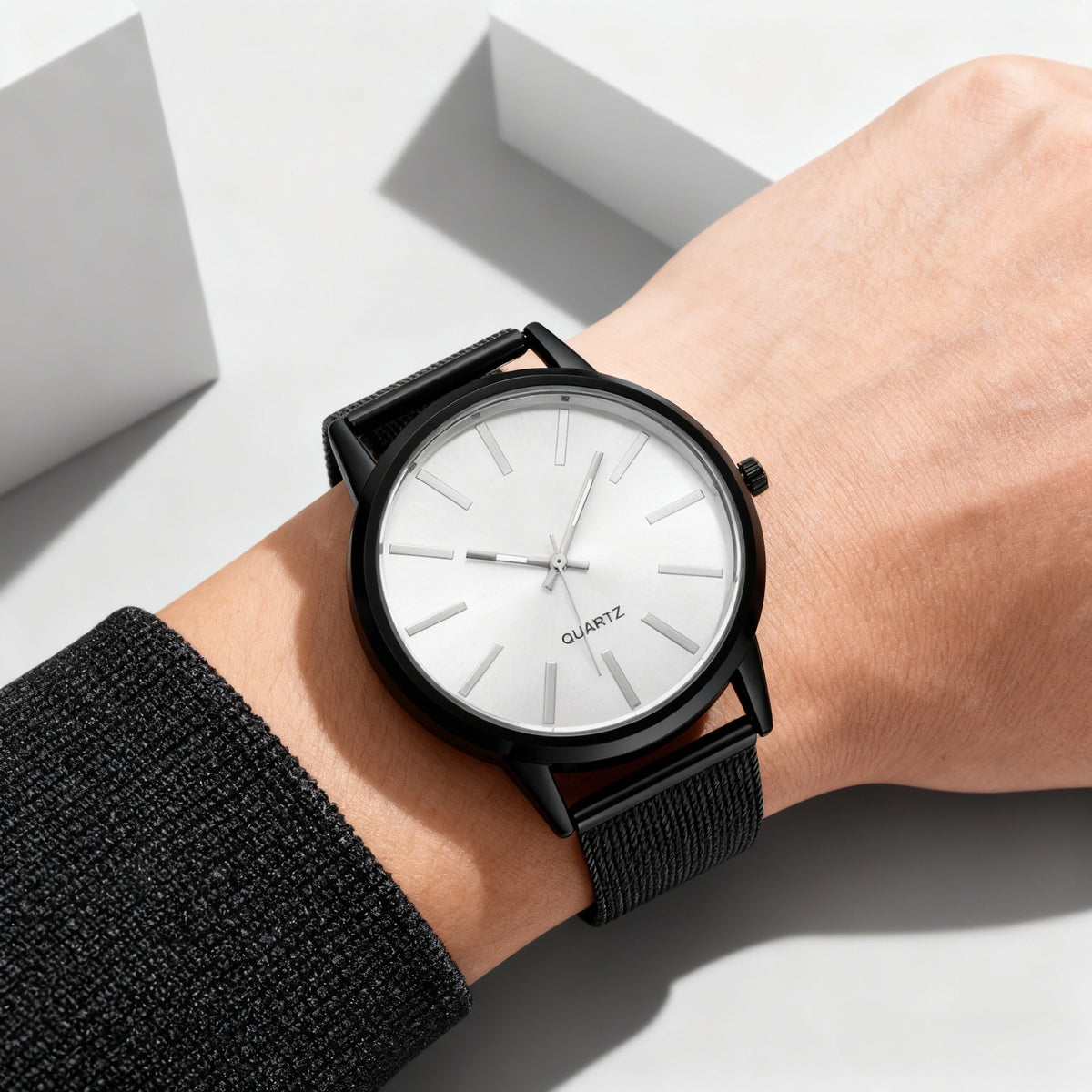 Women's Minimalist Quartz Watch – Stainless Steel Band, Numberless Dial | 7 Colors