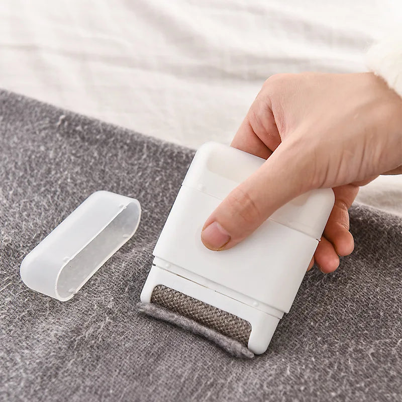 Portable Mini Lint Roller – Travel Size