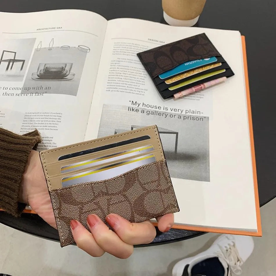 Ultra-Thin PU Leather Card Holder – Anti-Degaussing Geometric Design