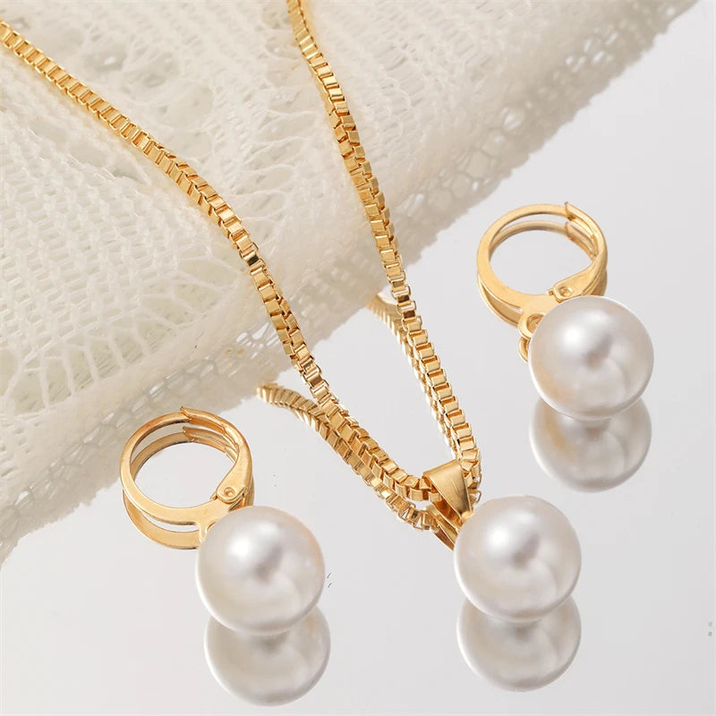 Vintage Pearl Pendant Jewelry Set