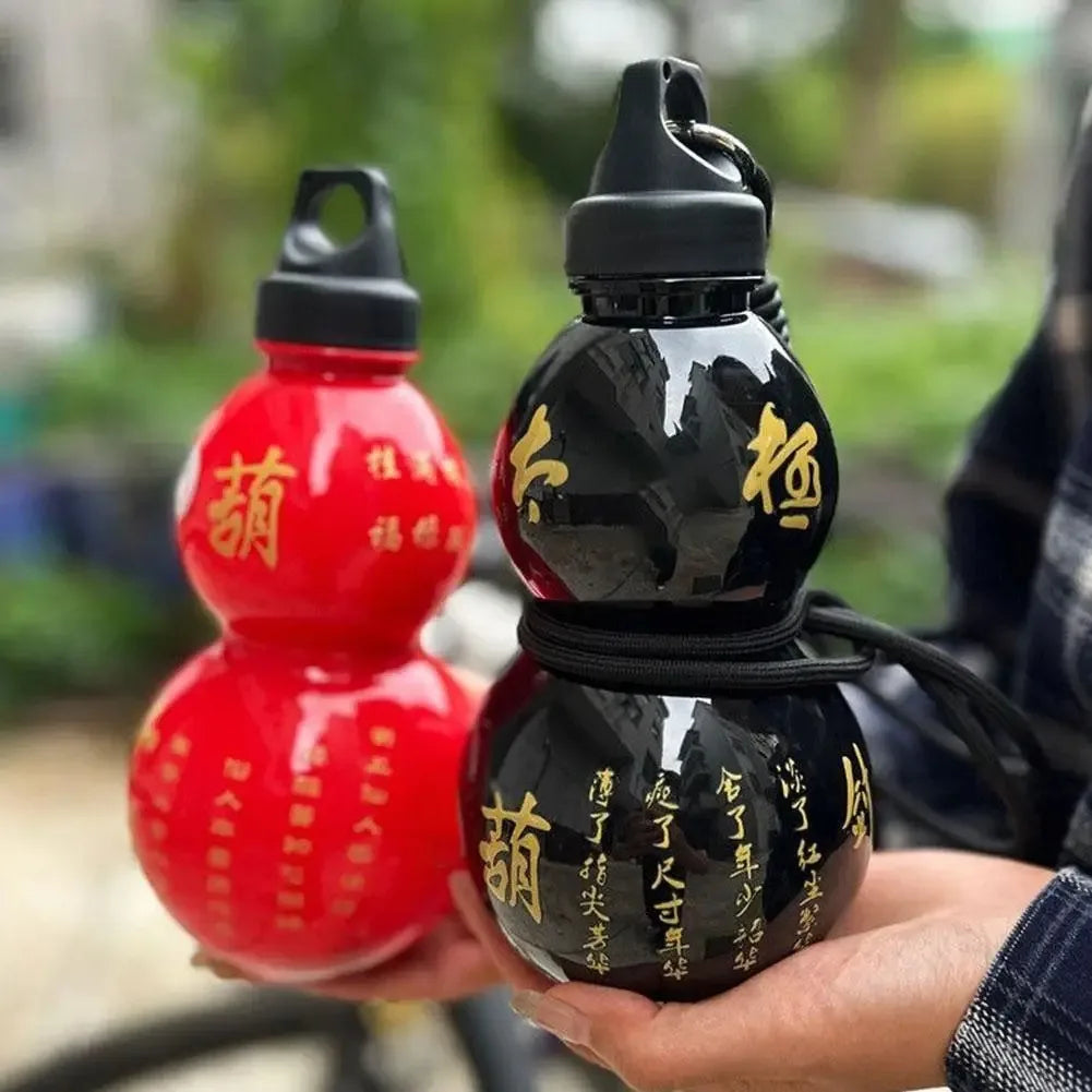 Gourd-Shaped Water Bottle 800ml – Leak-Proof PC Plastic Kids Water Jug for School & Sports (Black)