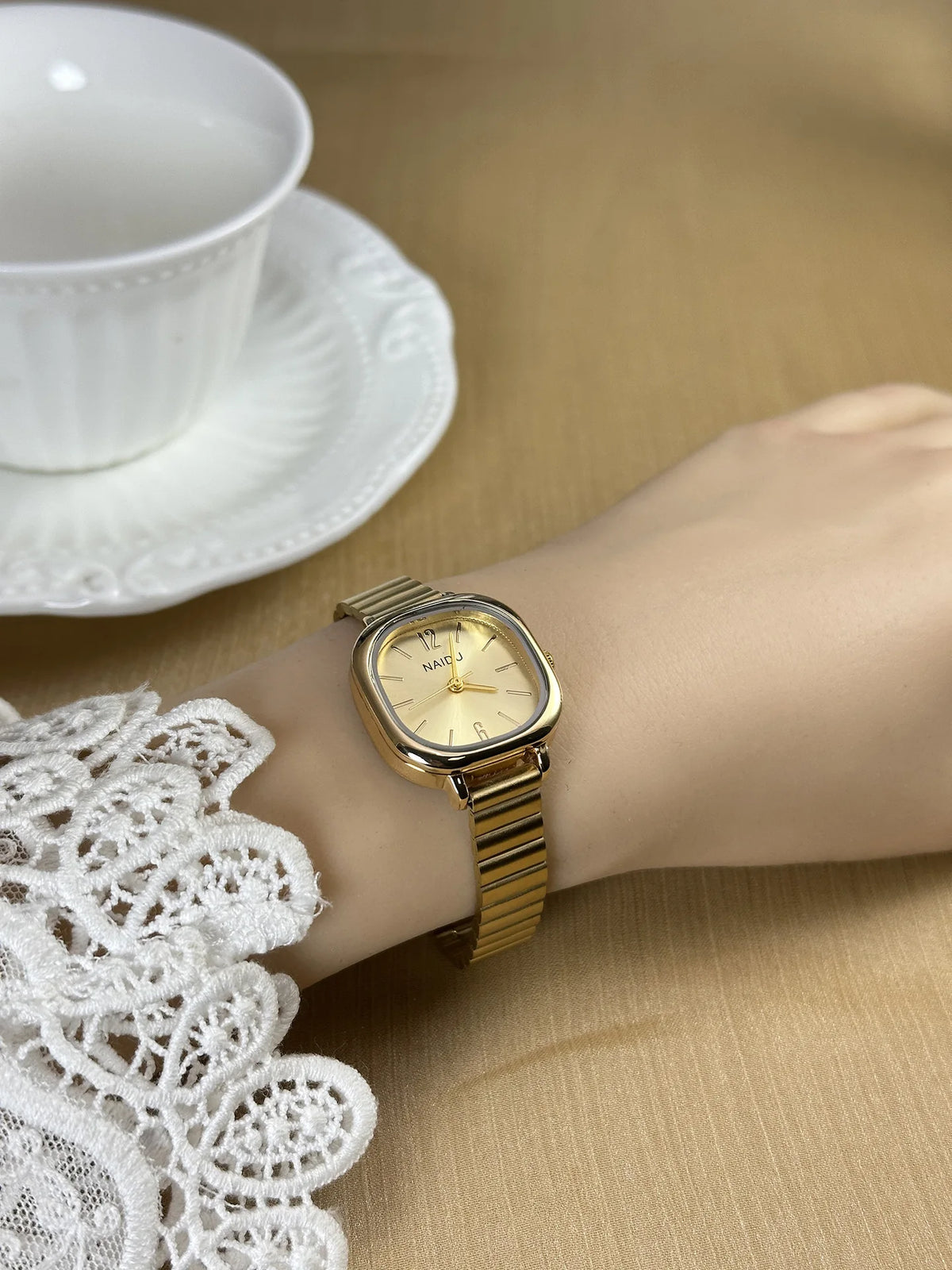 Women's Square Quartz Watch – Expandable Stainless Steel Band | Silver, Gold, Gold/Red, Gold/Black